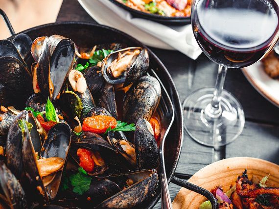 mussels-wine.jpg